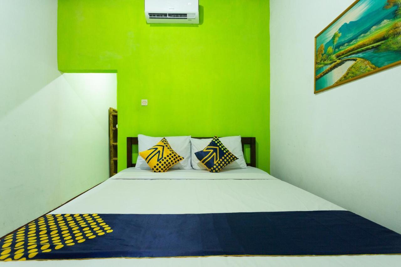 Spot On 1879 Lendang Homestay Mangsit Exterior photo