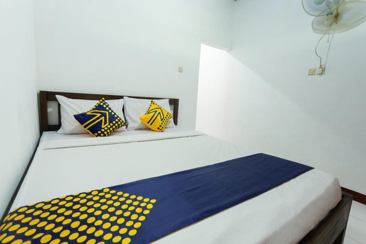 Spot On 1879 Lendang Homestay Mangsit Exterior photo