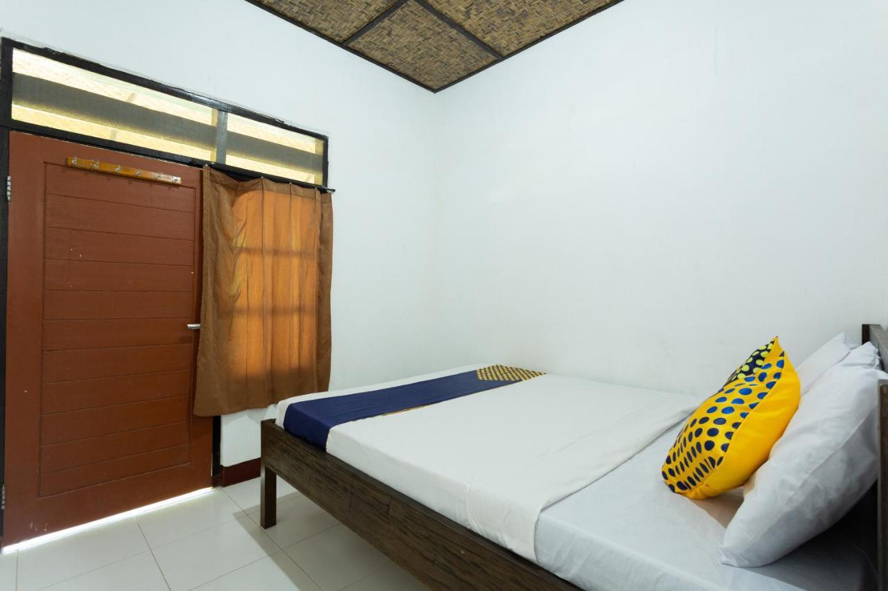 Spot On 1879 Lendang Homestay Mangsit Exterior photo